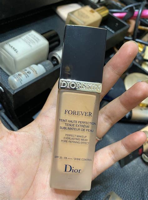 dior pore refining foundation